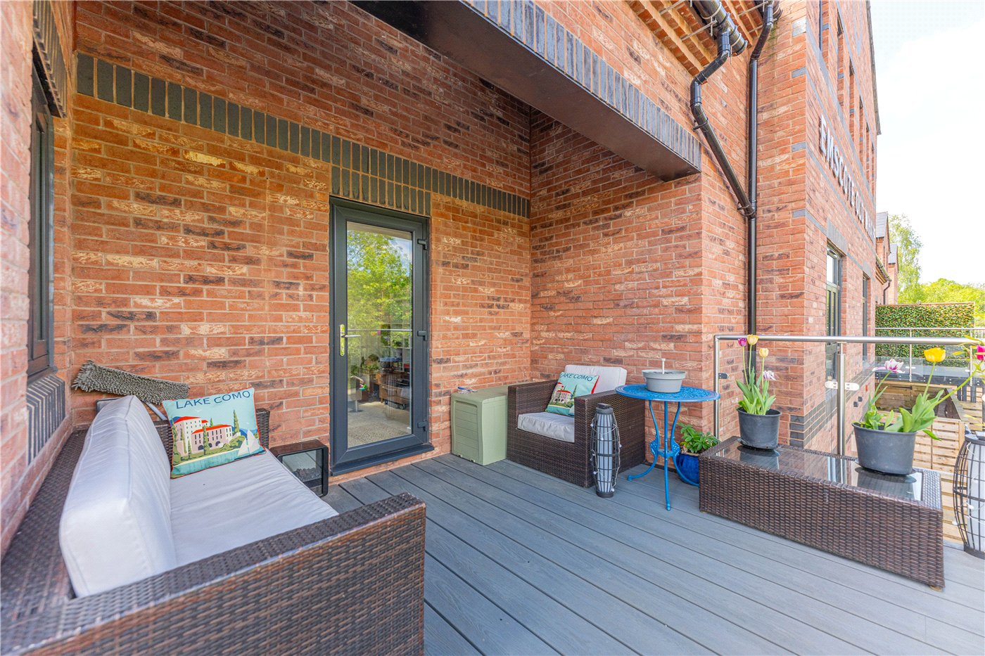 Deck To Snug